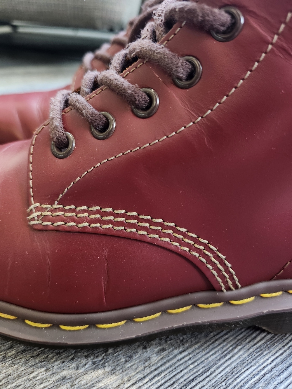 Dr. Martens Vintage 1460 Made In England Burgundy / Oxblood Quilon White Stitch - Picture 13 of 16